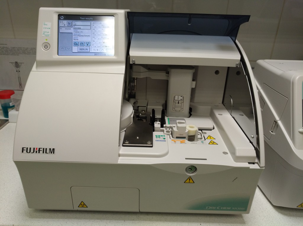 Biochemický analyzátor FUJIFILM NX500